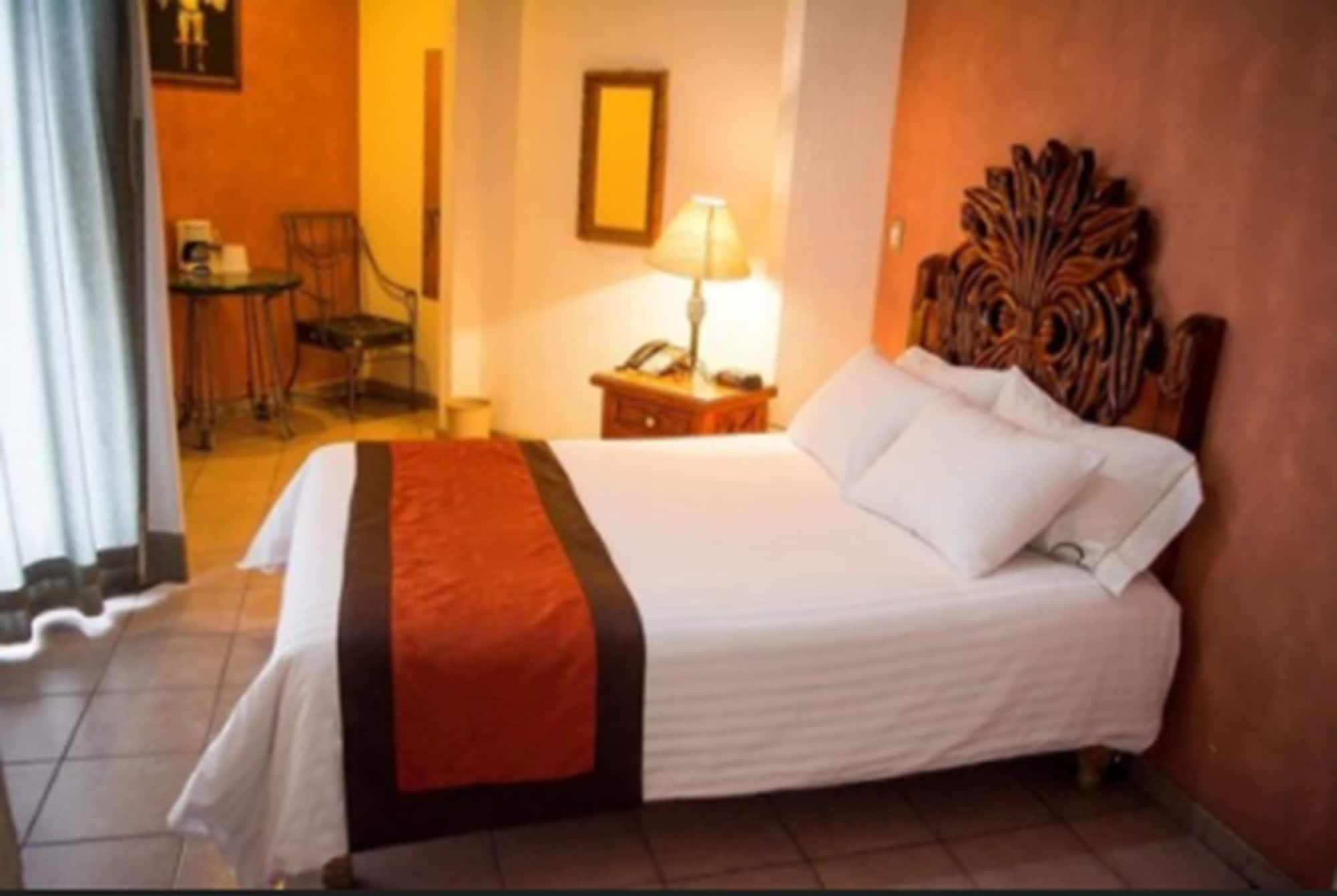 Hotel Real Azteca Boulevard Леон Экстерьер фото